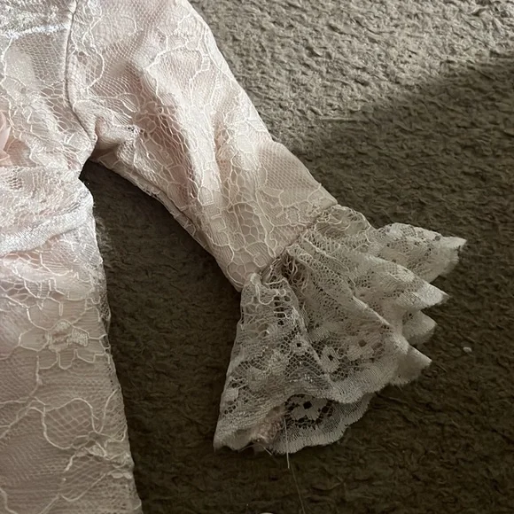 NEW! 3M lace onesie! - Picture 4 of 6